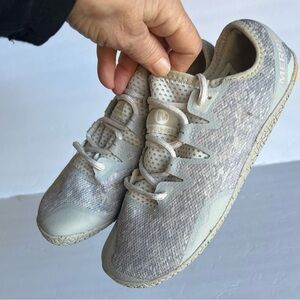 Merrell Vapor Sz 8 Women’s  Gray Athletic Shoes Sneakers